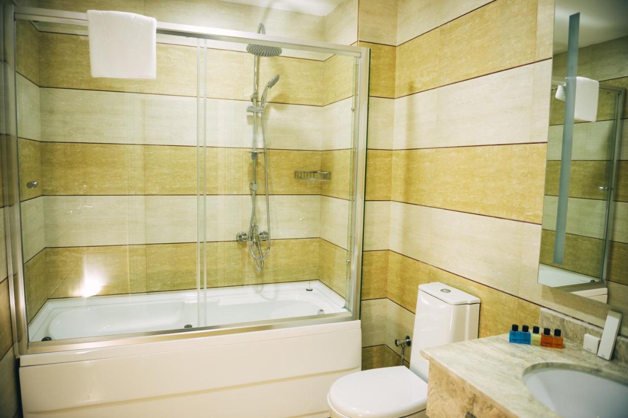 Emerald Suite Hotel Baku Bilik gambar