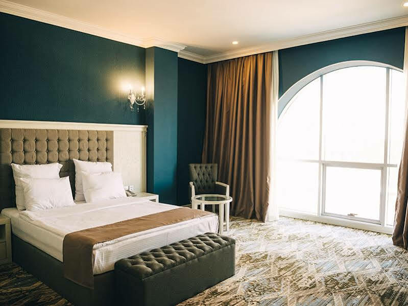 Emerald Suite Hotel Baku Luaran gambar